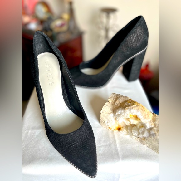 1.State heels - Picture 3 of 3